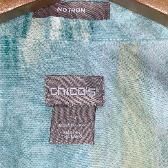 CHICOS Watercolor Print No Iron Pocket Button Top - Picture 6 of 9